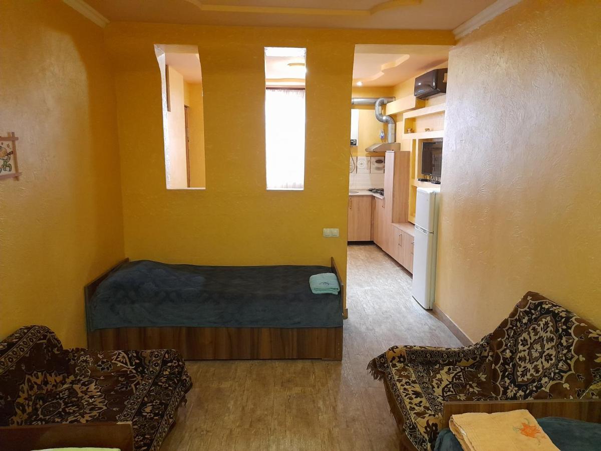 يريفان Guest House In Center المظهر الخارجي الصورة