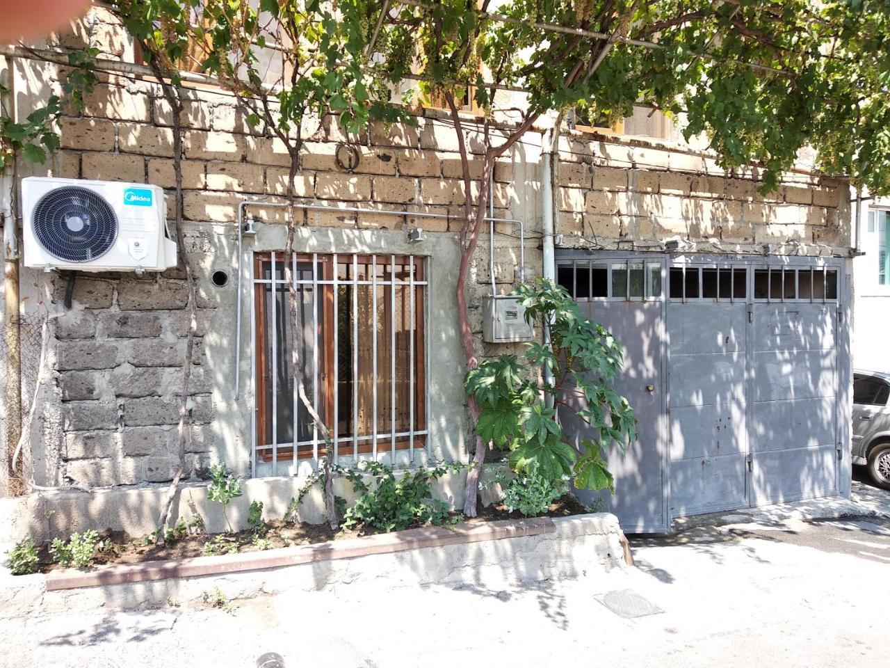 يريفان Guest House In Center المظهر الخارجي الصورة